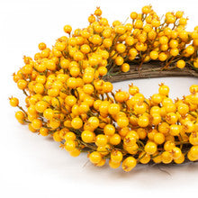 YELLOW BERRY WREATH - 24 INCH