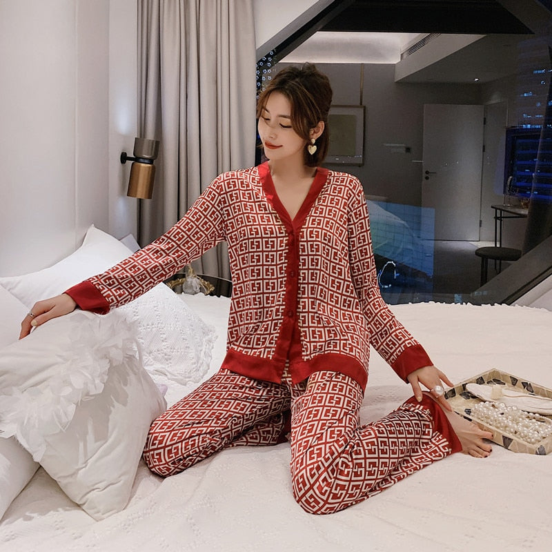 QSROCIO Women&#39;s Pajamas Set V Neck Design Luxury Cross Letter Print Sleepwear Silk Like Home Clothes XXXXL Large Size Nightwear